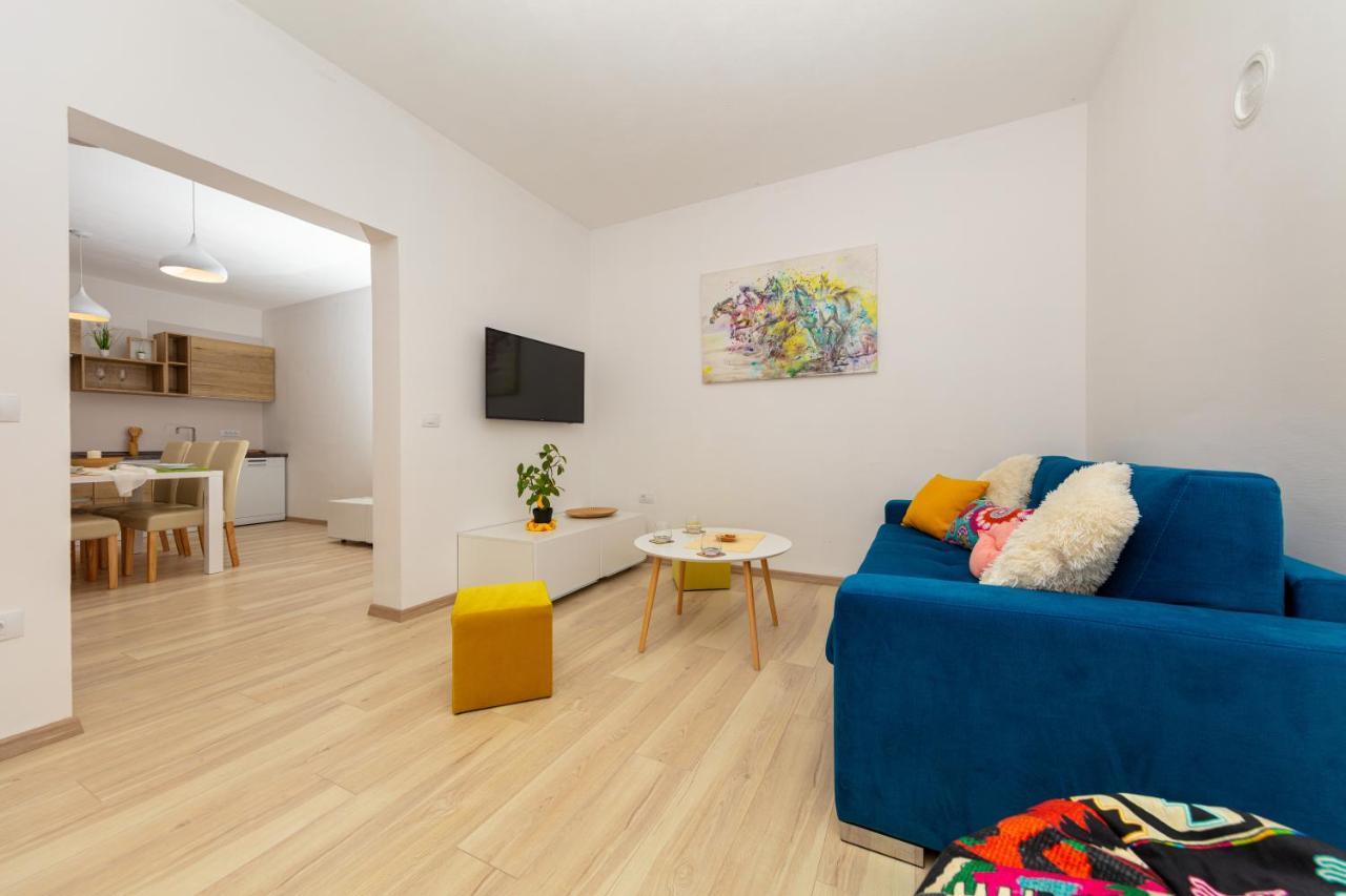 Al Pino Blue Property Premantura Luaran gambar