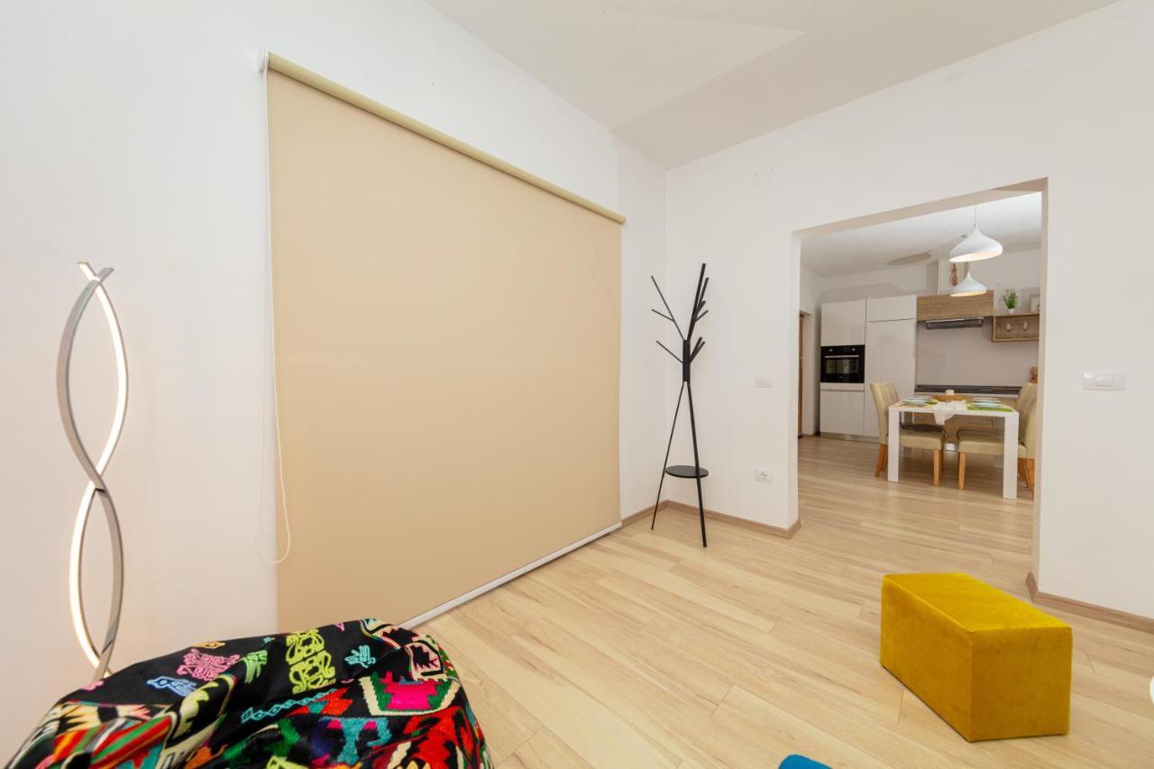 Al Pino Blue Property Premantura Luaran gambar